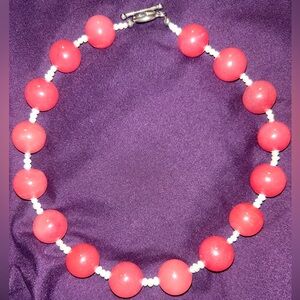 Pink natural stone and mother of pearl necklace